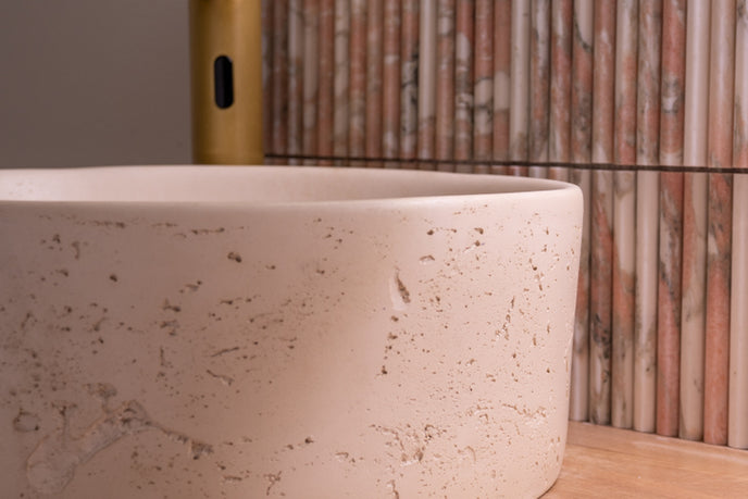 Aarde round Sydney concrete basin